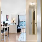 Apartment Panorama 10 *
